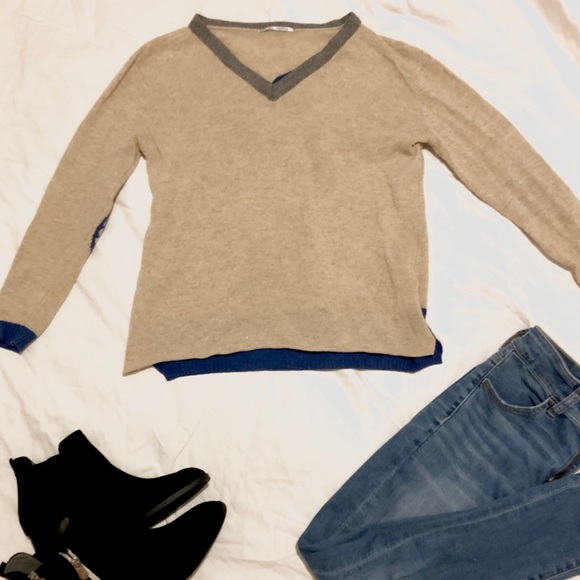 Dr. Bloom sweater with pineapples on the elbows - Picture 2 of 5